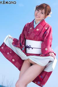 Японки в кимоно показывают пушистые лобки - фото #28